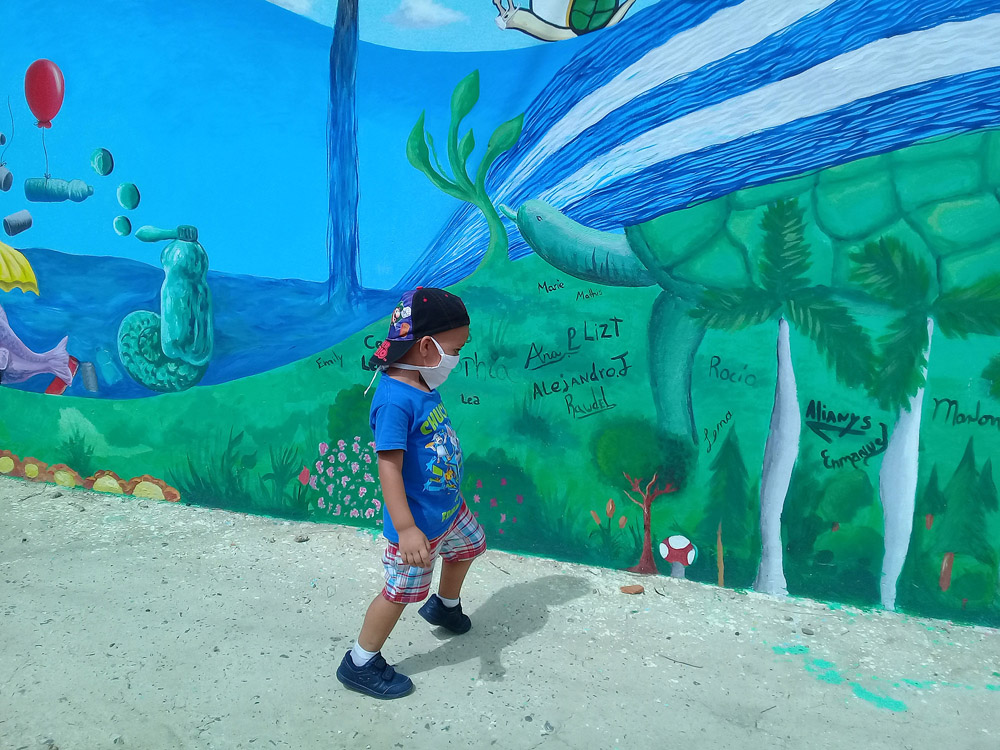 Lucas y el mural