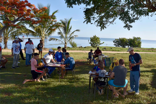 Juegos de mesa de campo y náuticos junto a propuestas culturales en Puerto Esperanza
